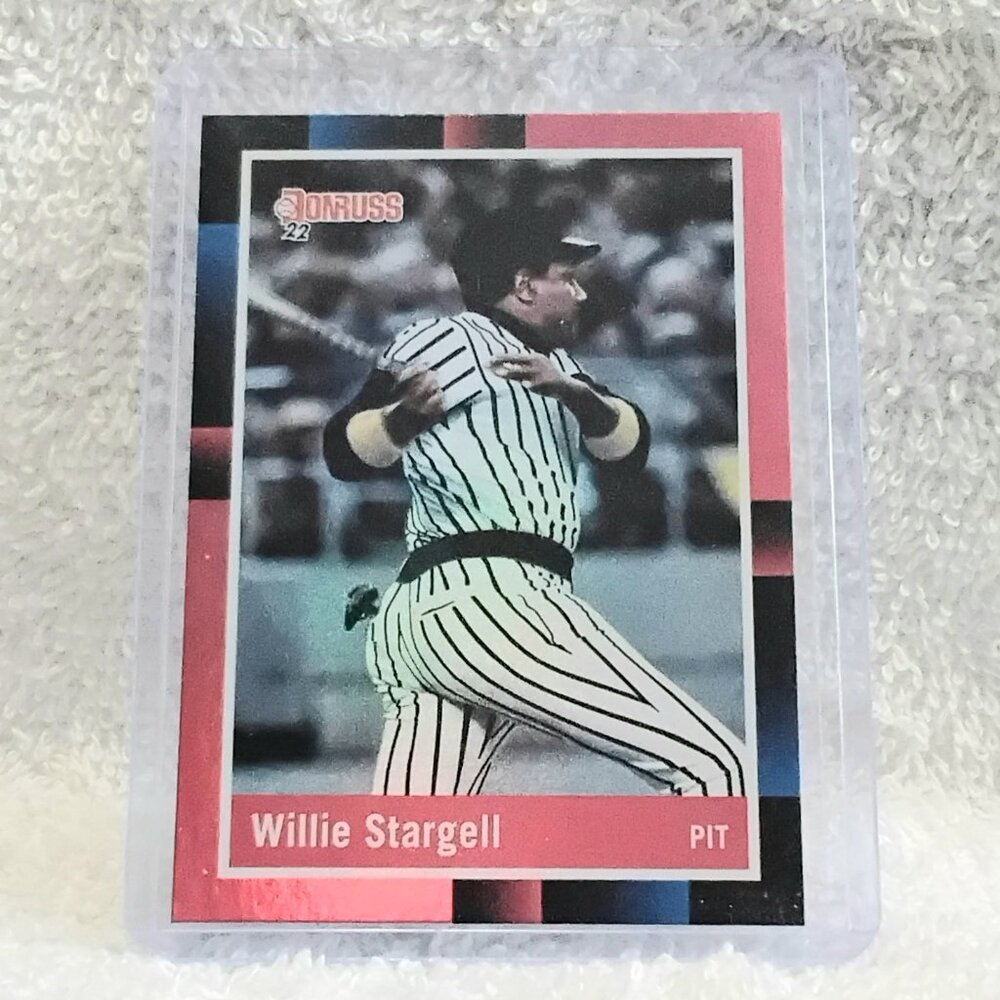 5/$20 Mint 2022 Donruss Willie Stargell 1988 Retro Red Holo Foil MLB Card 233!!
